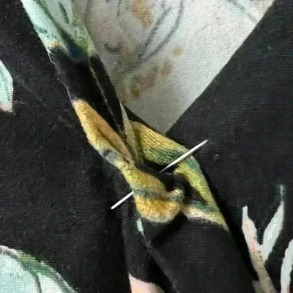 Suzy Shier Womens Floral Black Bodycon  Long Sleeve Wrap Preppy Midi Dress XS - Picture 7 of 9